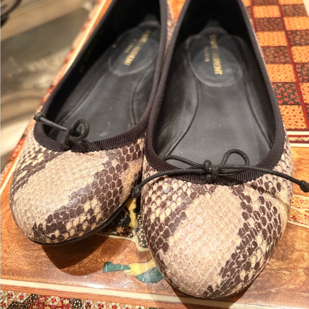 Saint Laurent Brown & Beige Snake-Print Leather Ballet Flats - Picture 2 of 6